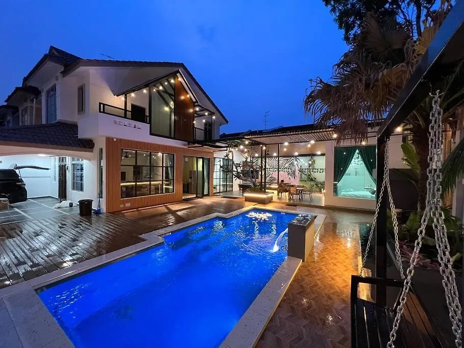 The Viista Retreat 6 Bedrooms With Private Pool Johor Bahru
